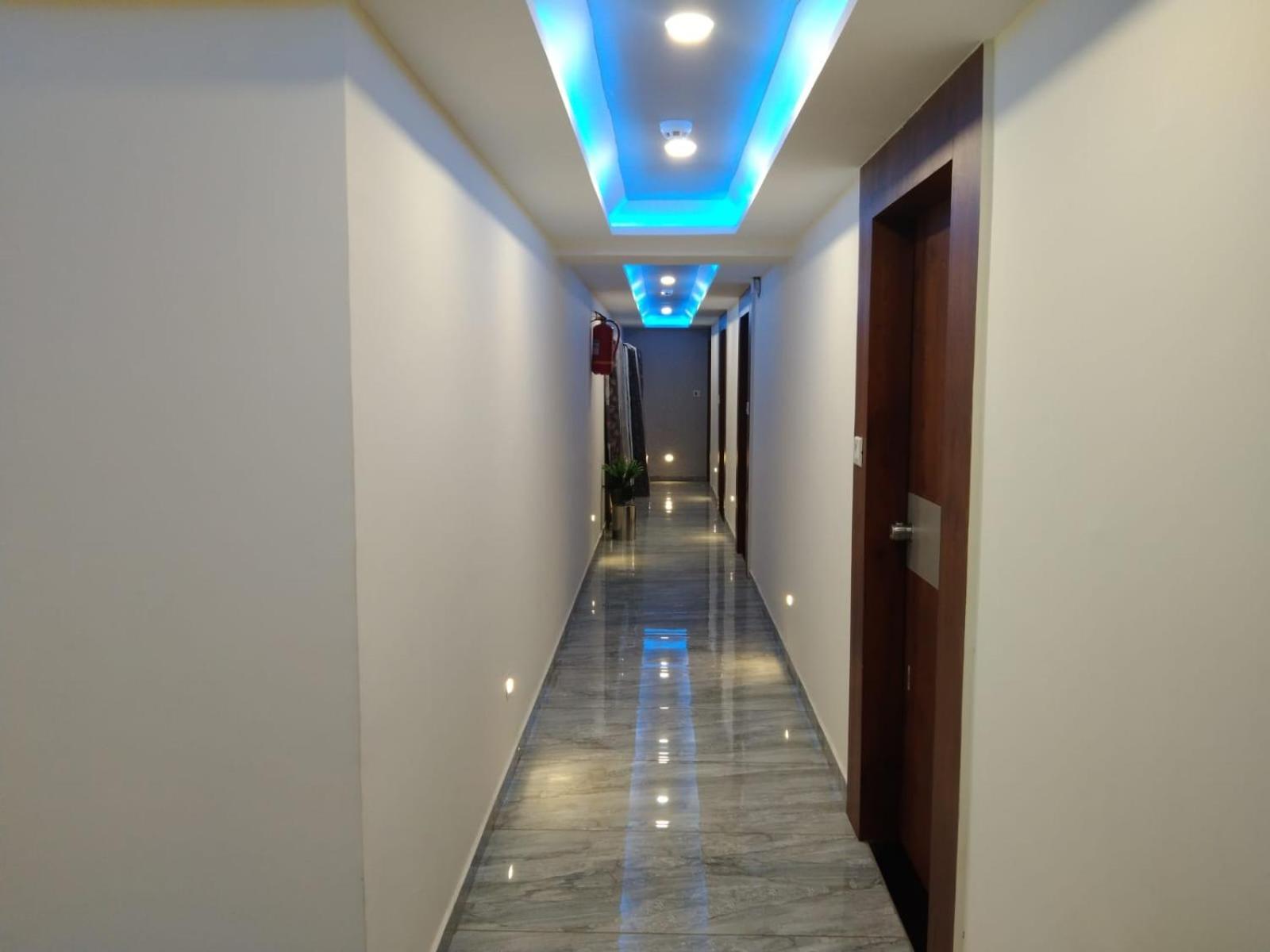 Hotel Sun Shine Ahmedabad Ngoại thất bức ảnh