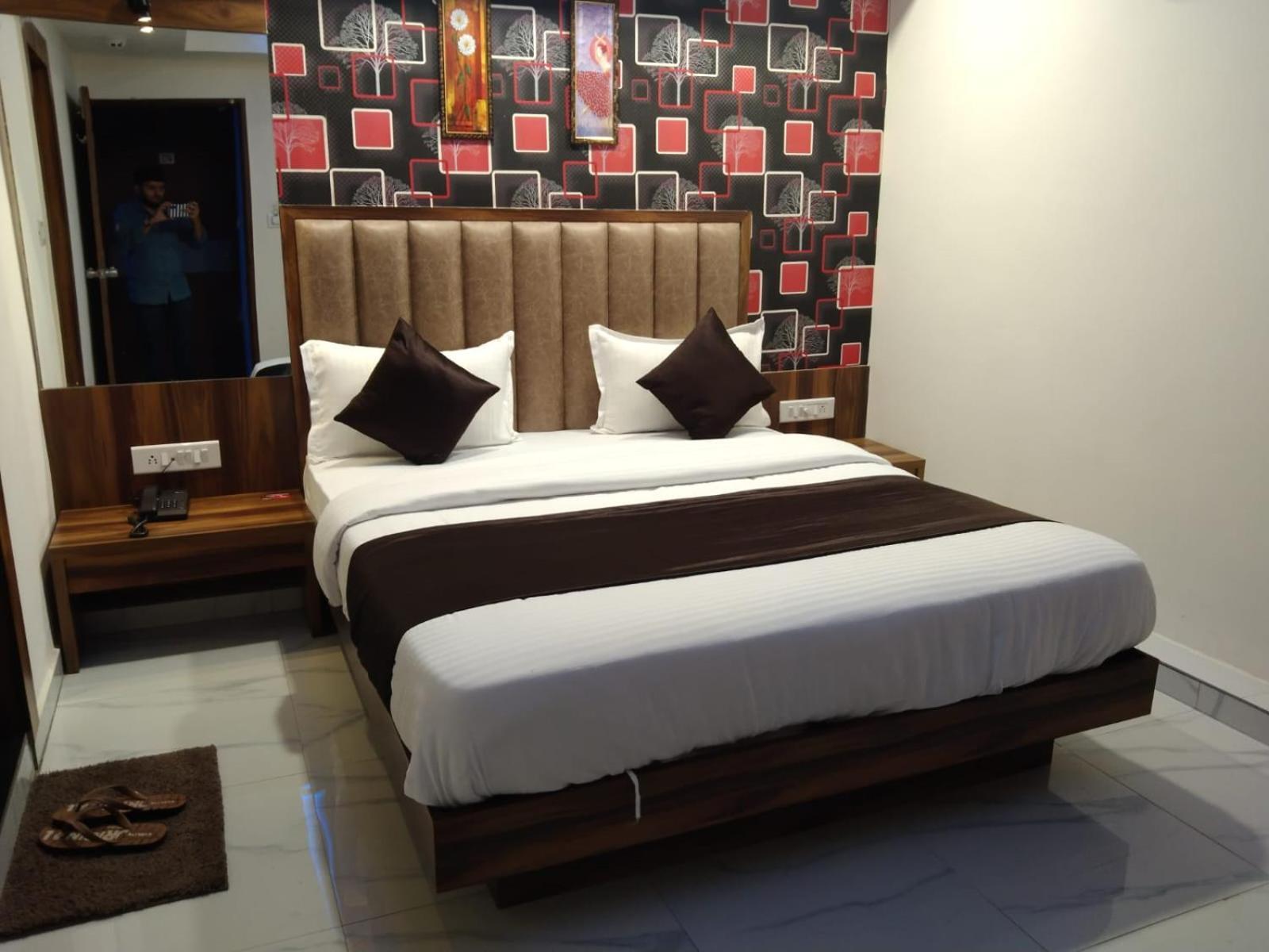 Hotel Sun Shine Ahmedabad Ngoại thất bức ảnh
